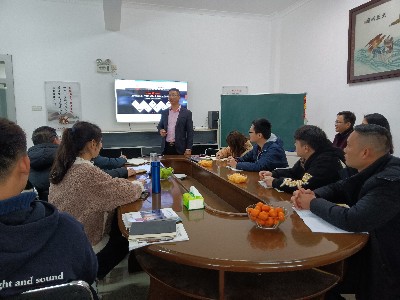 專家引領(lǐng)，揚(yáng)帆起航—熱烈歡迎周述川老師蒞臨湖南金鼎消防講課